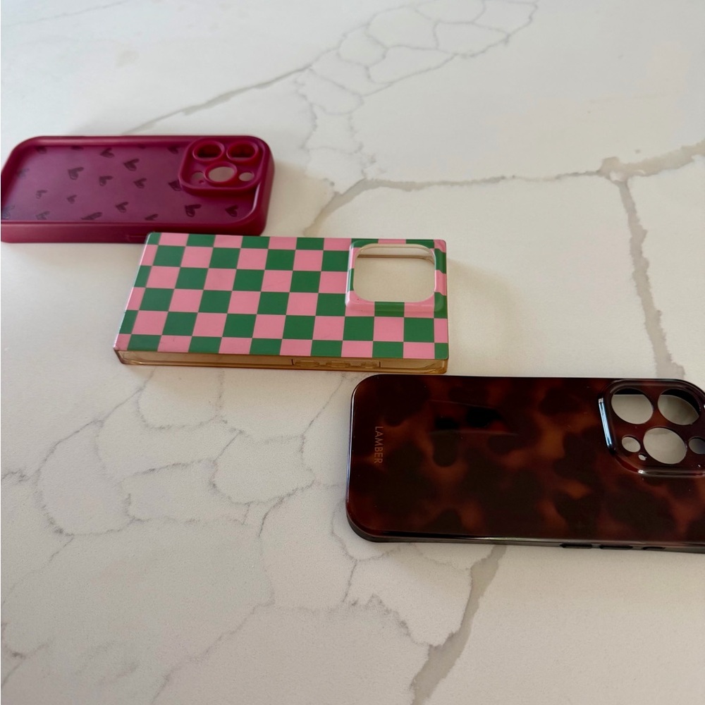 iPhone 16 Pro Cases Bundle - Picture 2 of 3